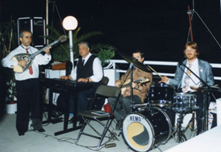 Στο Roof Garden του  Χειρουργικού  Κέντρου Ρινοπλαστικής ΑΦΡΟΔΙΤΗ