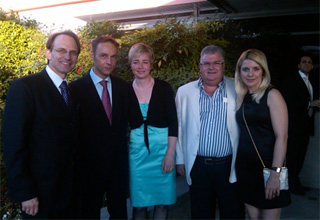 Ρώμη: Τόπος συνάντησης διακεκριμένων ειδικών επιστημόνων. Ο Prof. Dr. Dr. R. Siegert  και  Dr. R. Magrig μετά της συζύγου του,  από  το Prosper Hospital, Recklinghausen, Germany, καθώς και ο Dr. med. B. Παυλιδέλης.