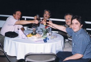 Ιατροί συνάδελφοι στο Roof Garden του  Χειρουργικού  Κέντρου ΑΦΡΟΔΙΤΗ.