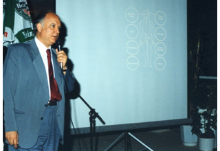 Ο Καθηγητής ΩΡΛ Πανεπιστημίου Κρήτης κ. Ε. Χελιδόνης