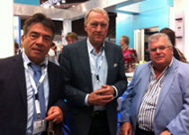 Prof. Dr. med. W. Mann, Μainz  (κέντρο), Αναπλ. Καθ. Θ. Παπαδάς, Πάτρα (αριστερά) και  Dr. med. B. Παυλιδέλης