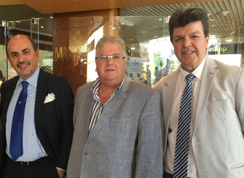 Prof. P. Palma, Iταλία, Dr. med. Β. Παυλιδέλης και Prof. F. Apaydin, Τουρκία.