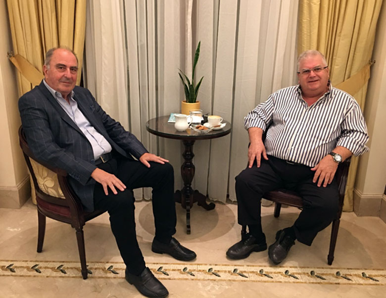 Μακροχρόνια επιστημονική συνεργασία και φιλία συνδέουν τον Dr. med. B. Παυλιδέλη με τον Ομότιμο Καθηγητή Πανεπ. Πάτρας, κ. Π. Γκούμα.